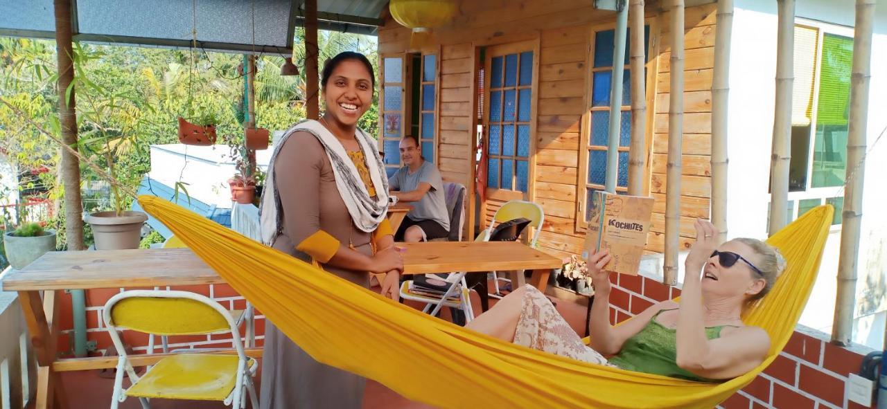 Niya Nest Homestay Kochi Exterior foto